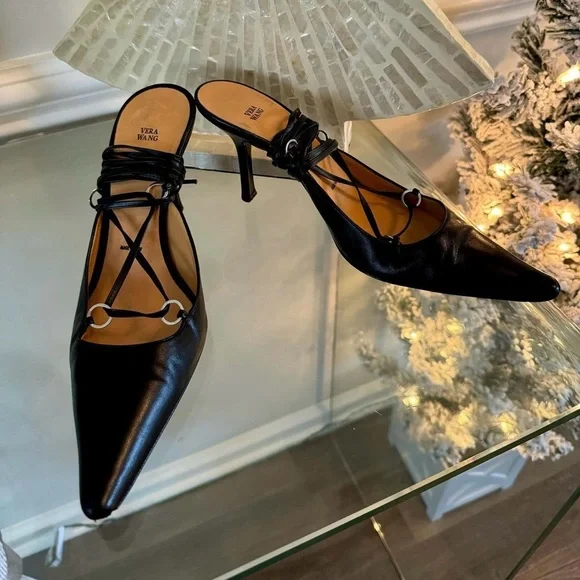 Vera Wang - Leather T-Strap Heels - Picture 9 of 10